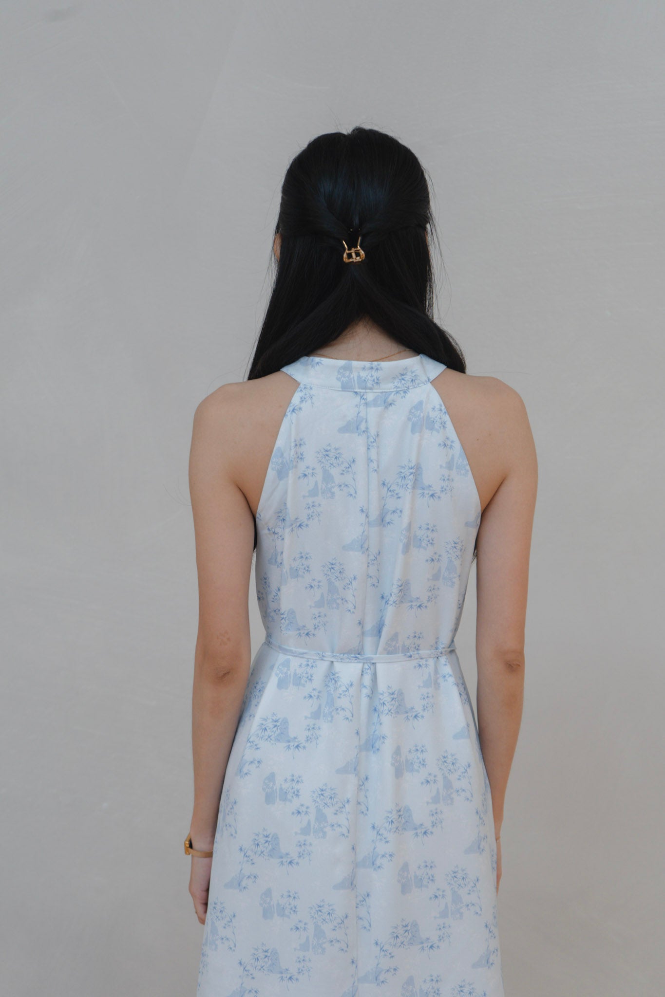 Gentle Harmony Ladies Halter Neck Midi Dress