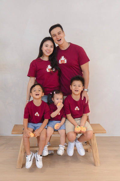 Horse of Abundance Adult Relaxed Tee (Unisex)