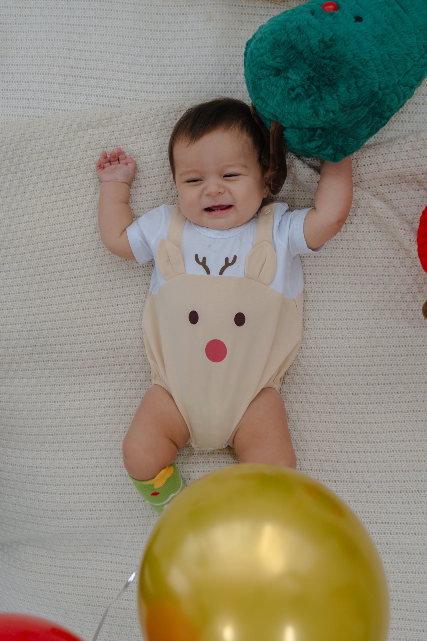 Christmas Baby Deluxe Gift Set - Reindeer with Personalised Blanket