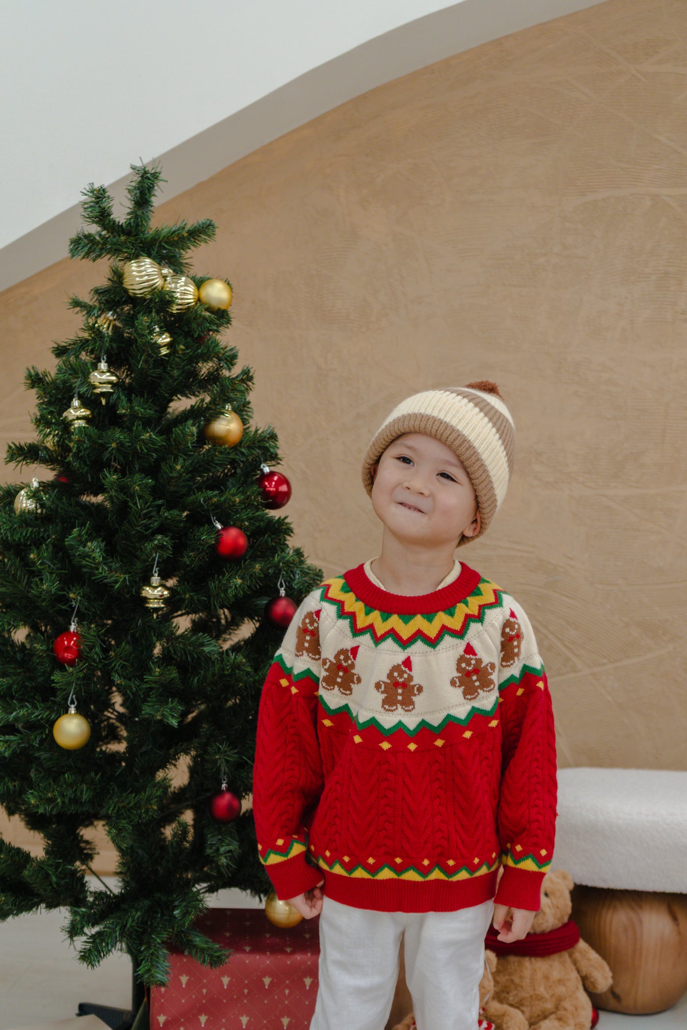 Christmas in the Woods Gingerbread Man Knit Sweatshirt Red