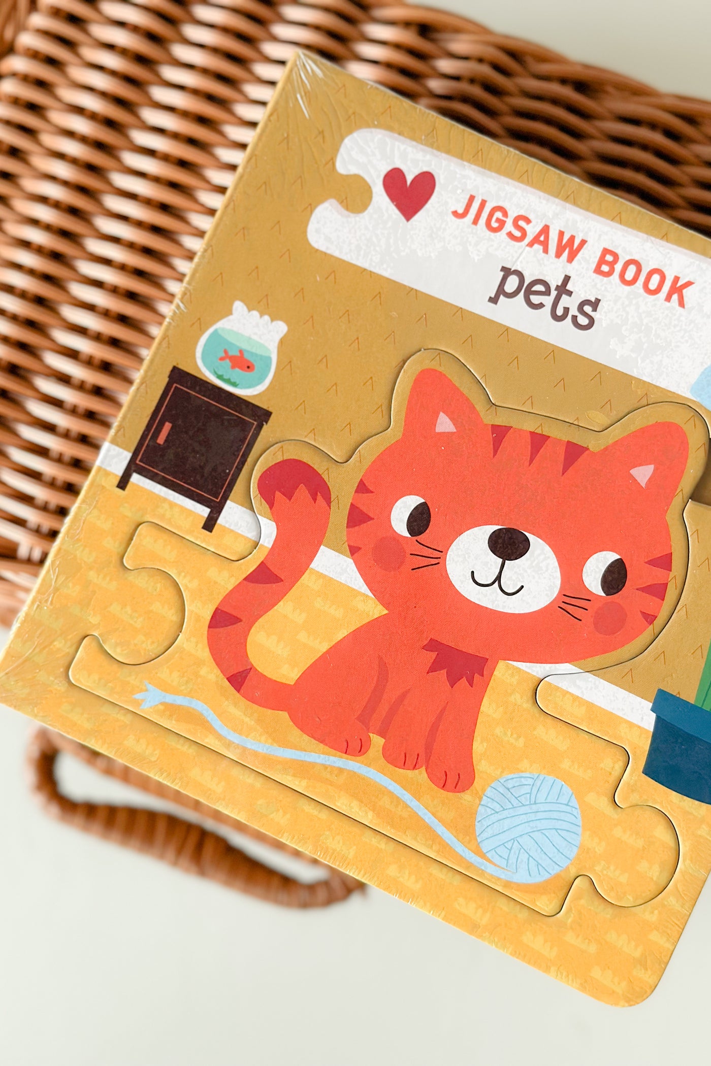 Jigsaw Book: Pets